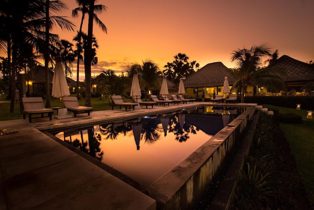 Kubu Indah Dive & Spa Resort Tulamben  Exterior photo